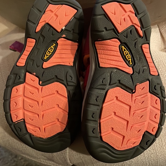 Keens - Picture 7 of 15